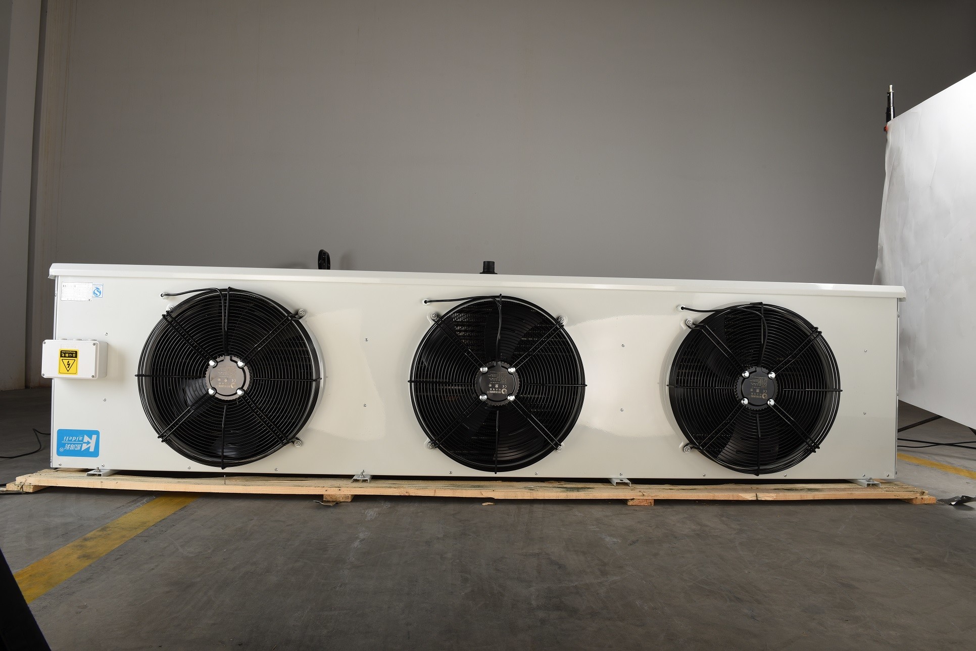 Fast Operation ELG Glycol Air Cooler With Hinged Structure Design For Cold Storage